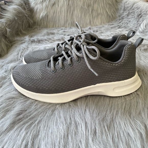 Woman’s NWOT ATHLETIC WORKS Lifestyle Jogger. - Picture 2 of 5